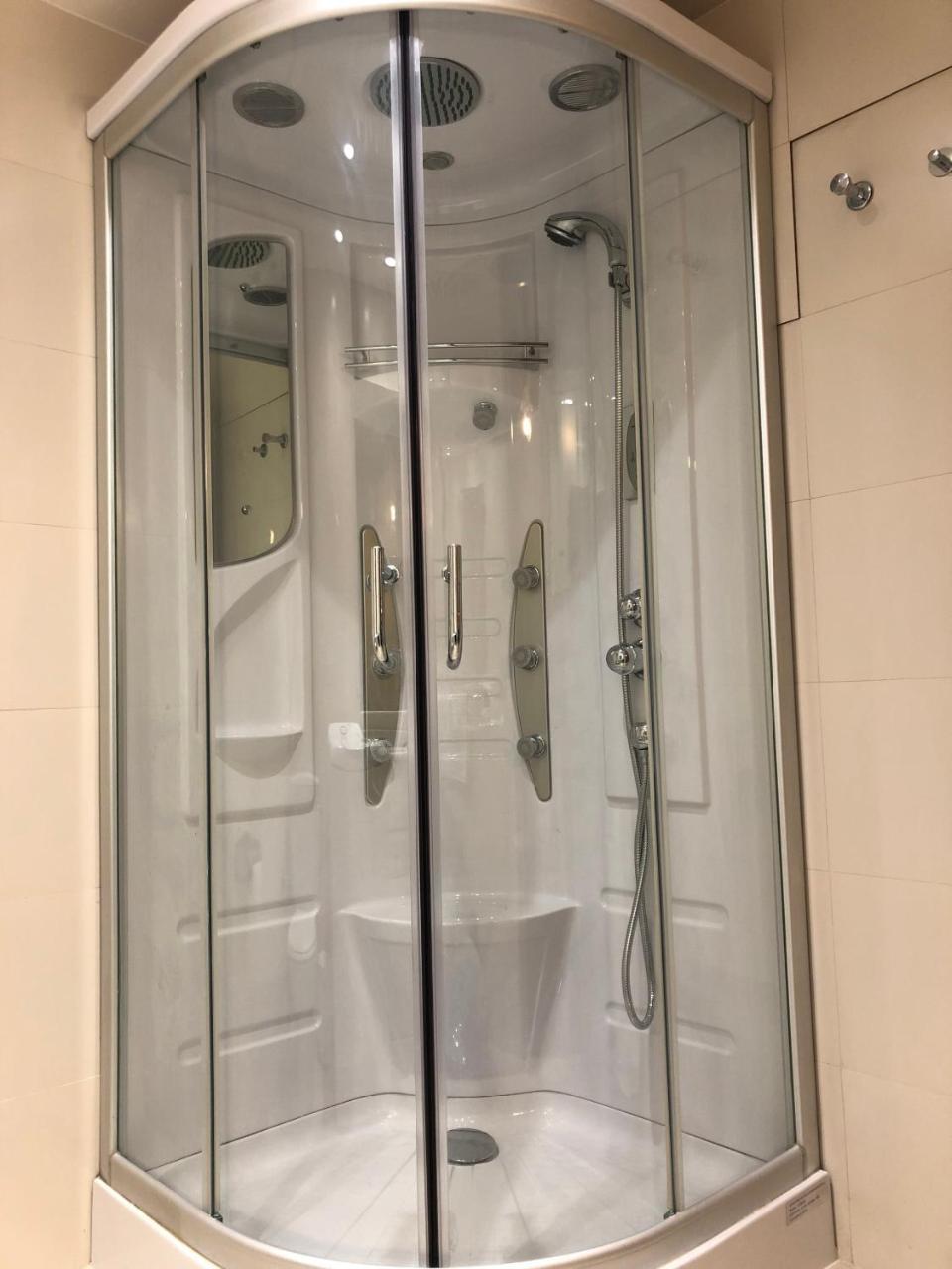 Apartament Piteus Centre San Lorenzo de Morunys Buitenkant foto