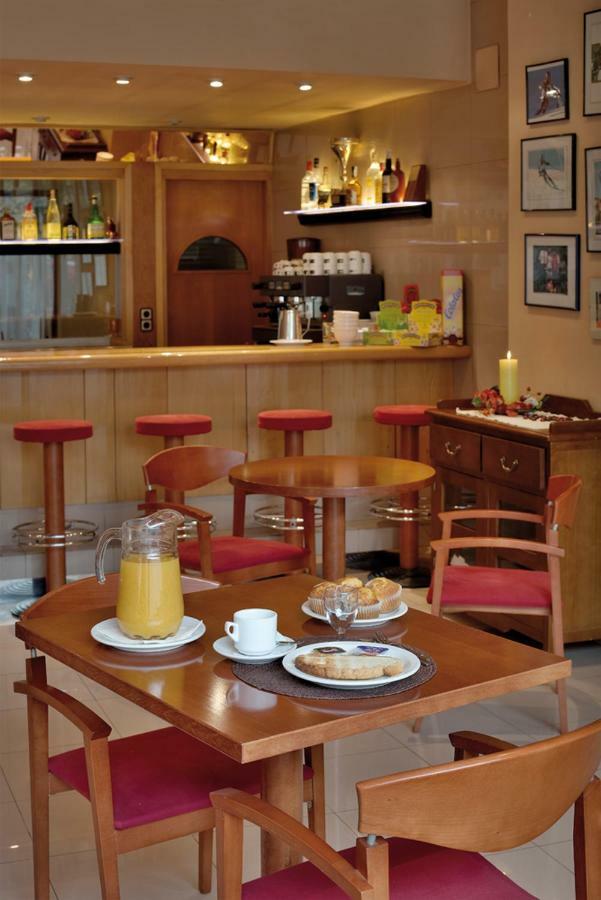 Apartament Piteus Centre San Lorenzo de Morunys Buitenkant foto
